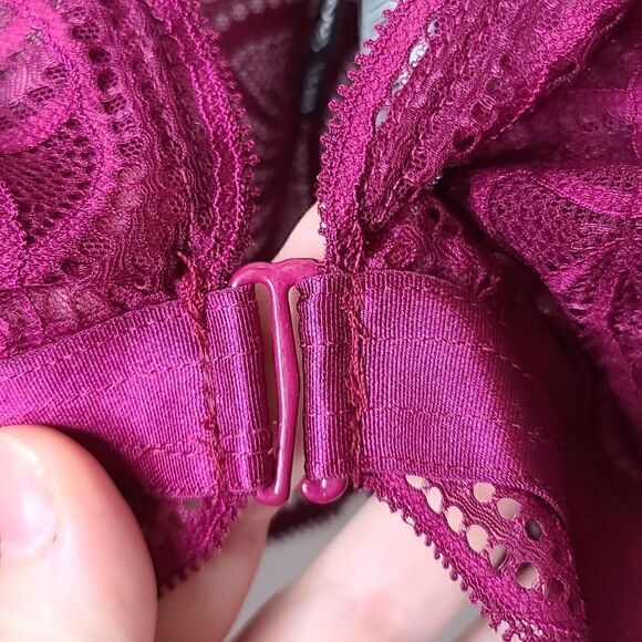 00X 10W Lace Front Clasp Bralette Racerback Torrid - Picture 4 of 8